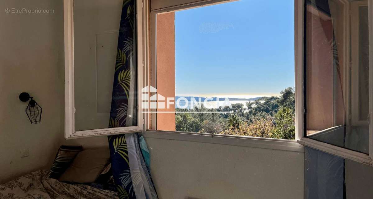 Appartement à HYERES