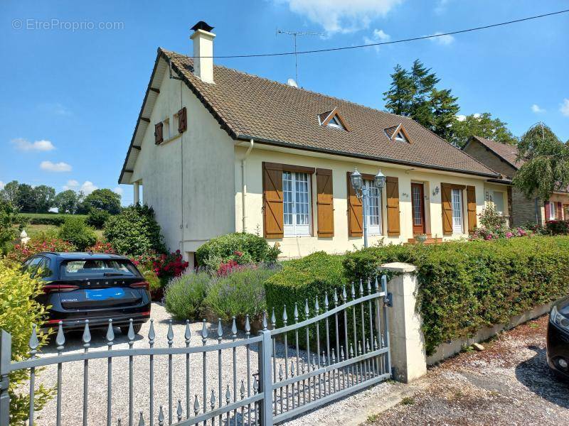 Maison à WAMBERCOURT