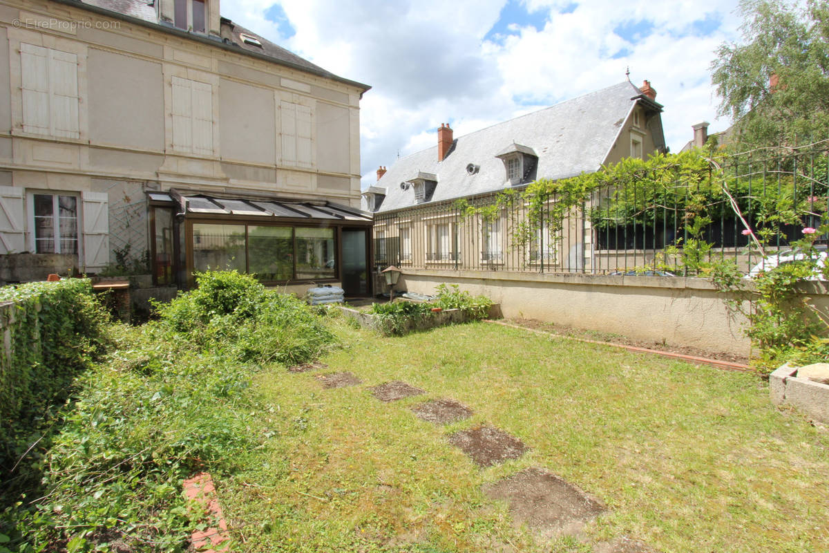 Appartement à LA CHARITE-SUR-LOIRE