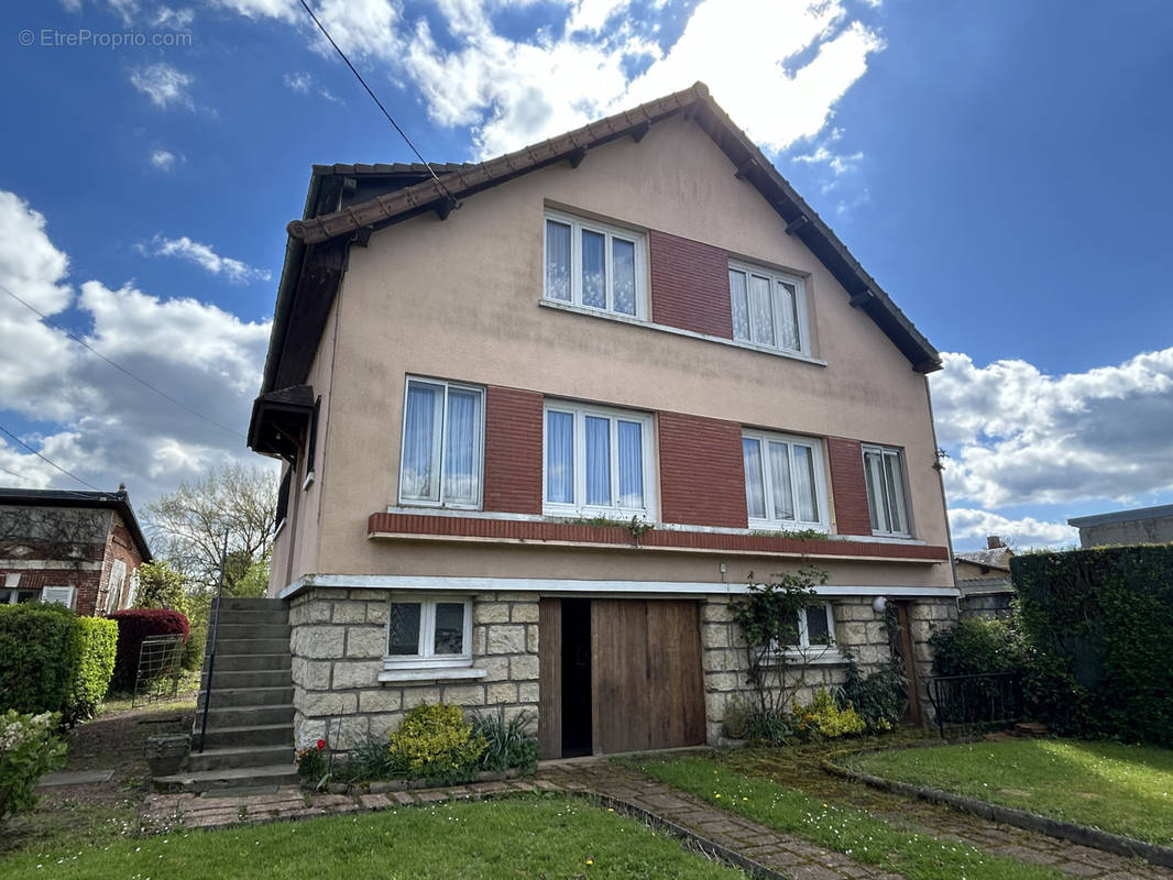 Maison à POIX-DE-PICARDIE