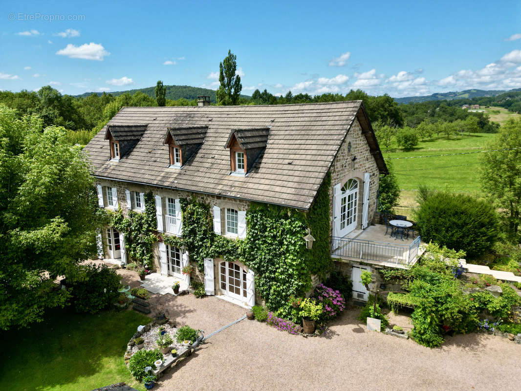 Maison à MEYSSAC