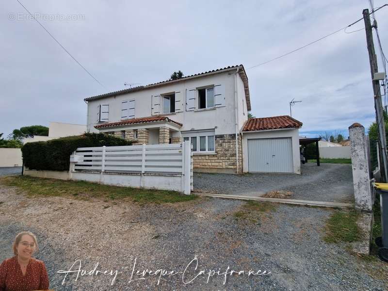 Maison à SURGERES