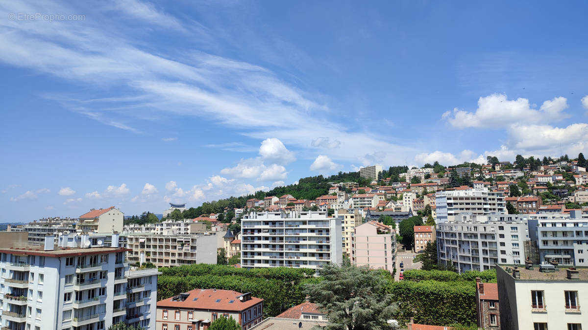 Appartement à SAINT-ETIENNE