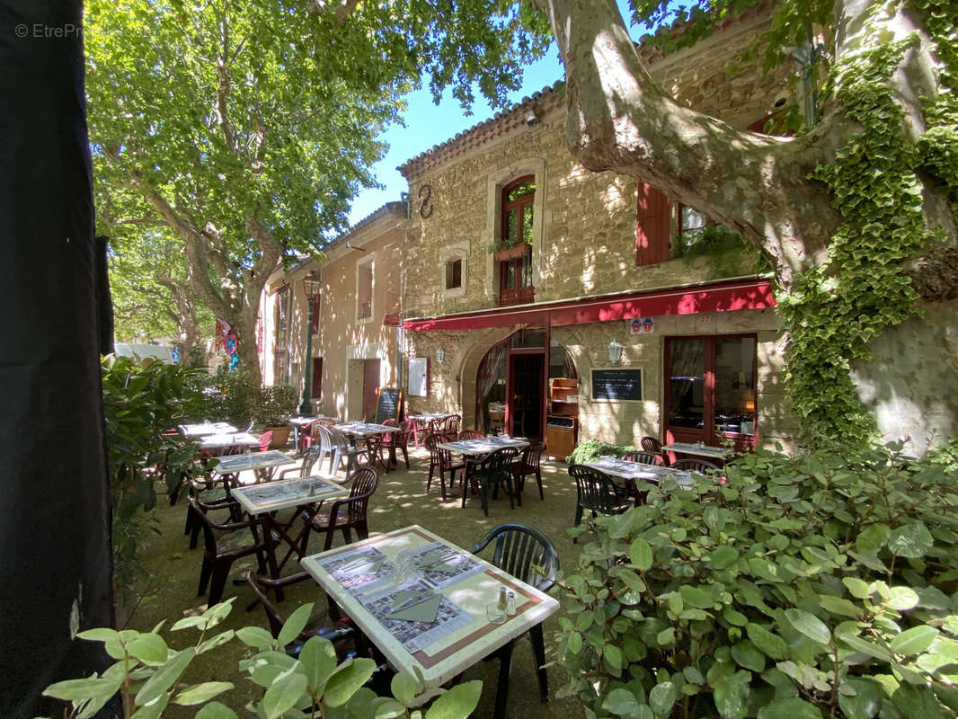 Appartement à SAINTE-CECILE-LES-VIGNES