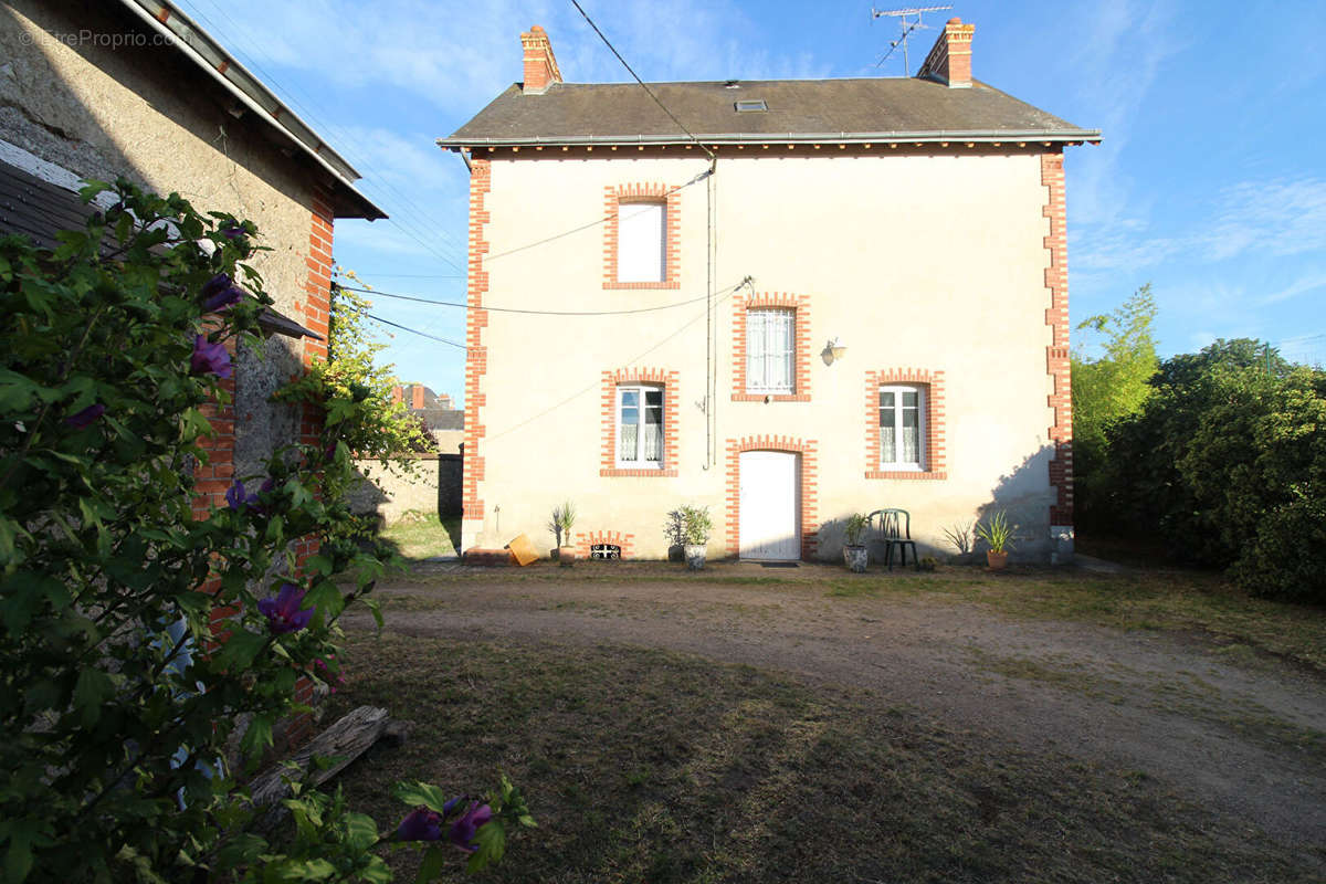 Maison à VINEUIL