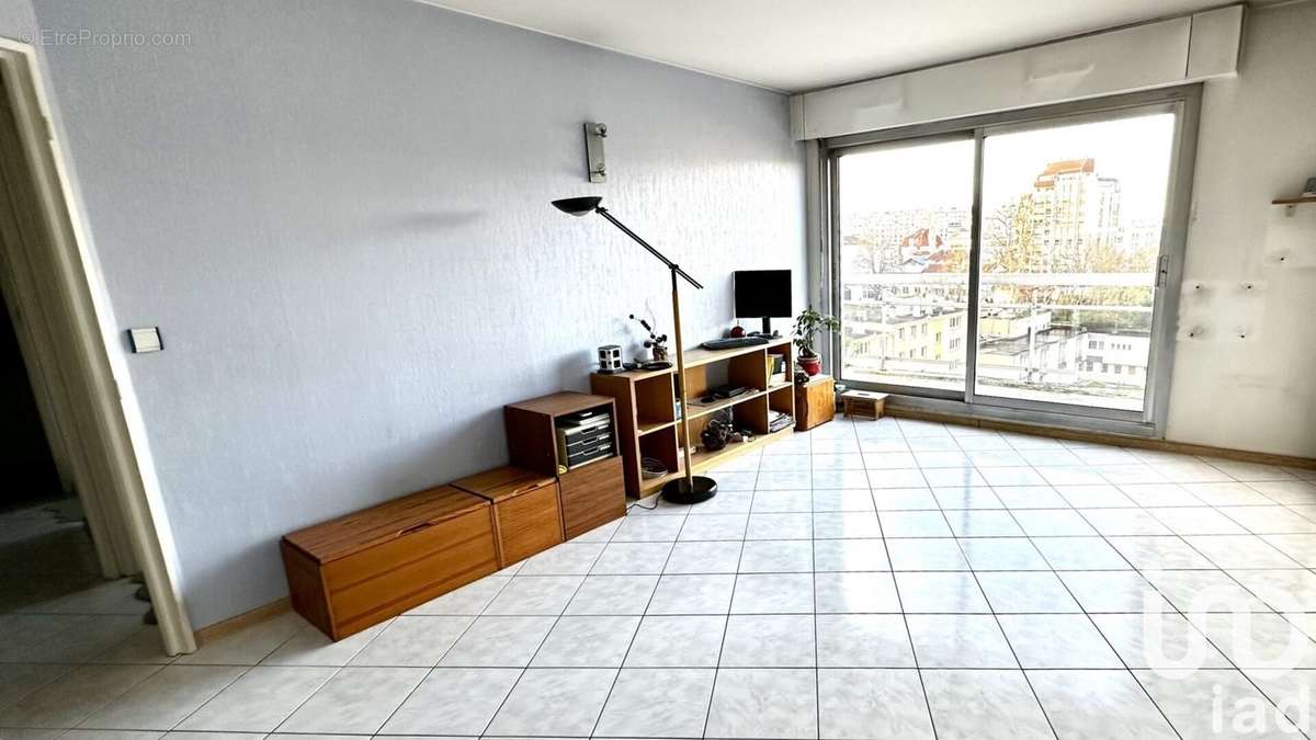 Photo 3 - Appartement à COURBEVOIE