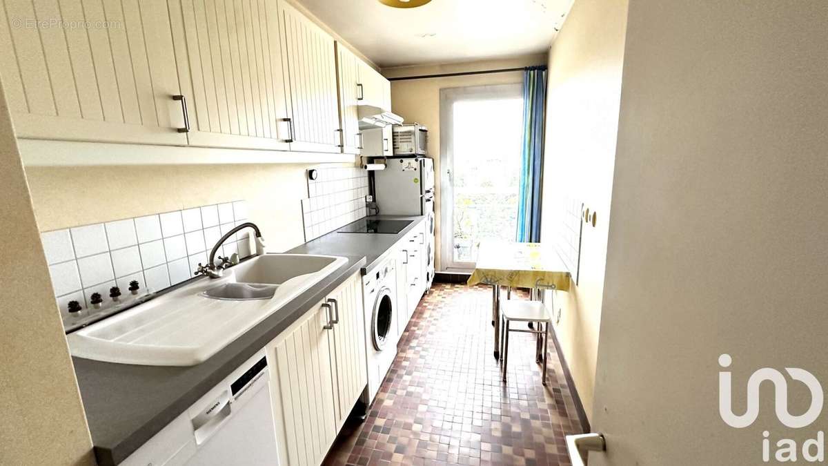 Photo 5 - Appartement à COURBEVOIE