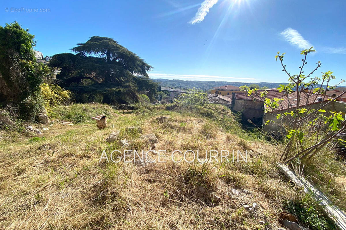 Terrain à GRASSE