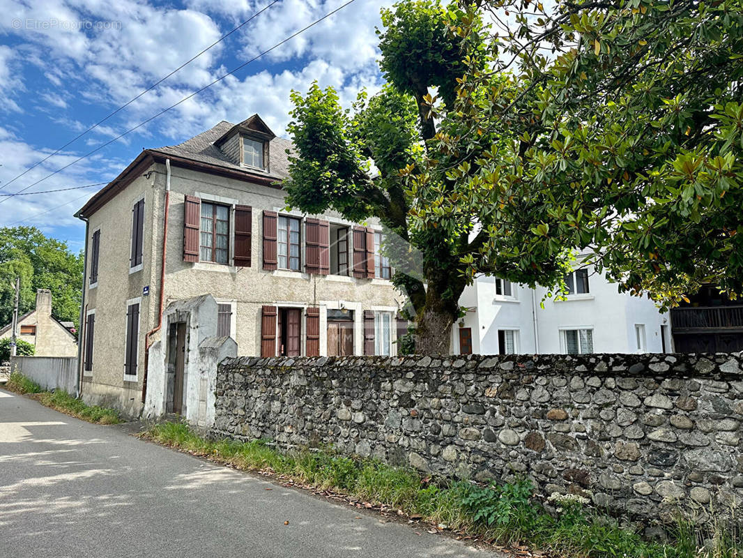 Maison à MONTGAILLARD