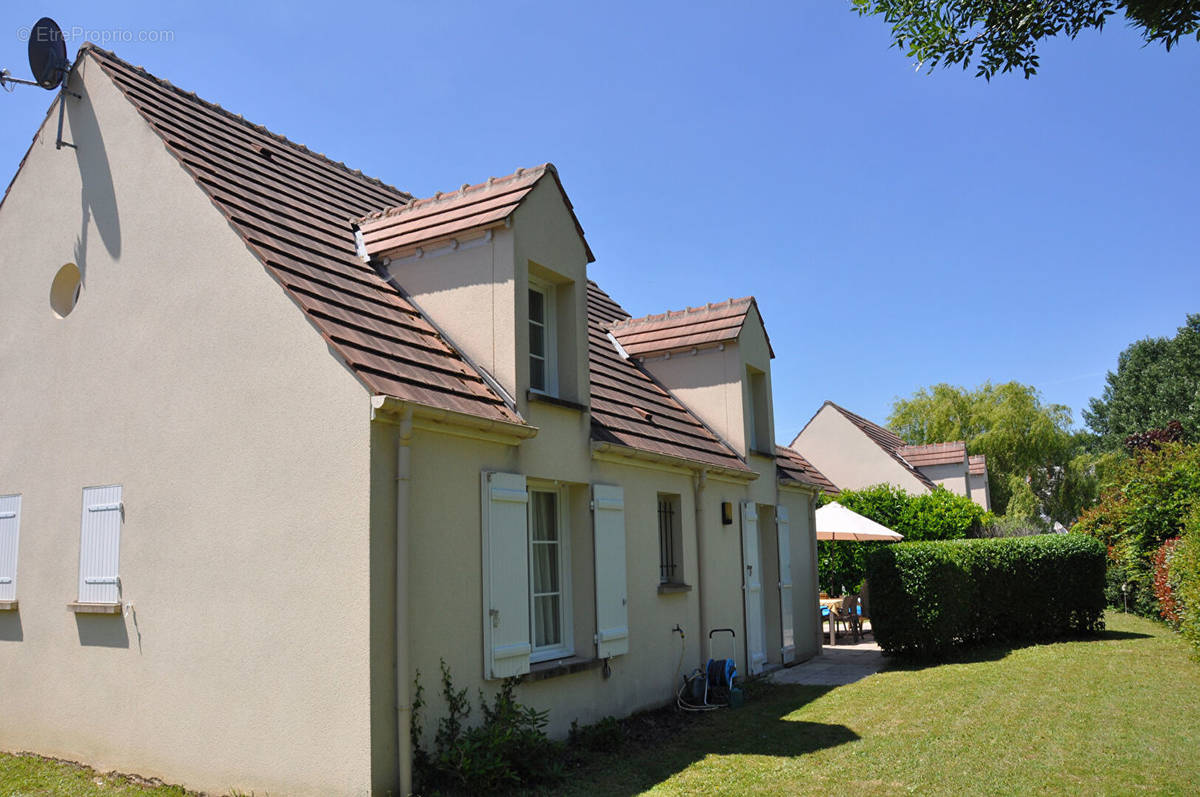 Maison à DONNERY