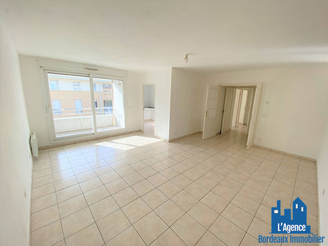 Appartement à BEGLES