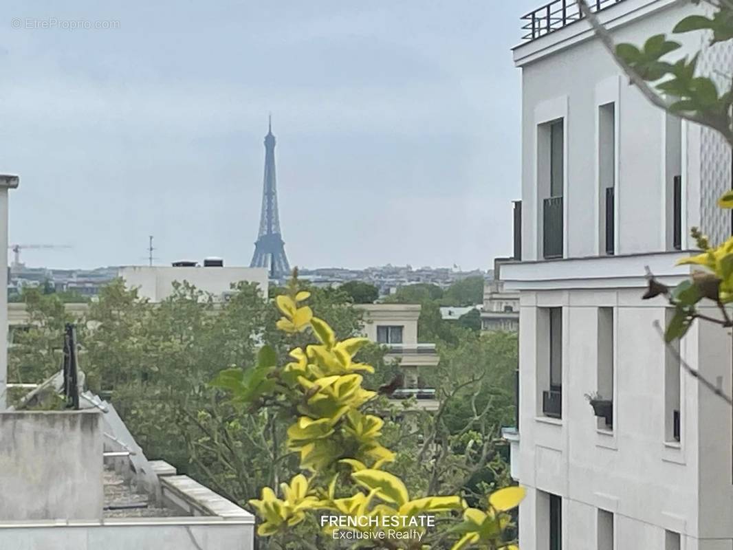 Appartement à NEUILLY-SUR-SEINE