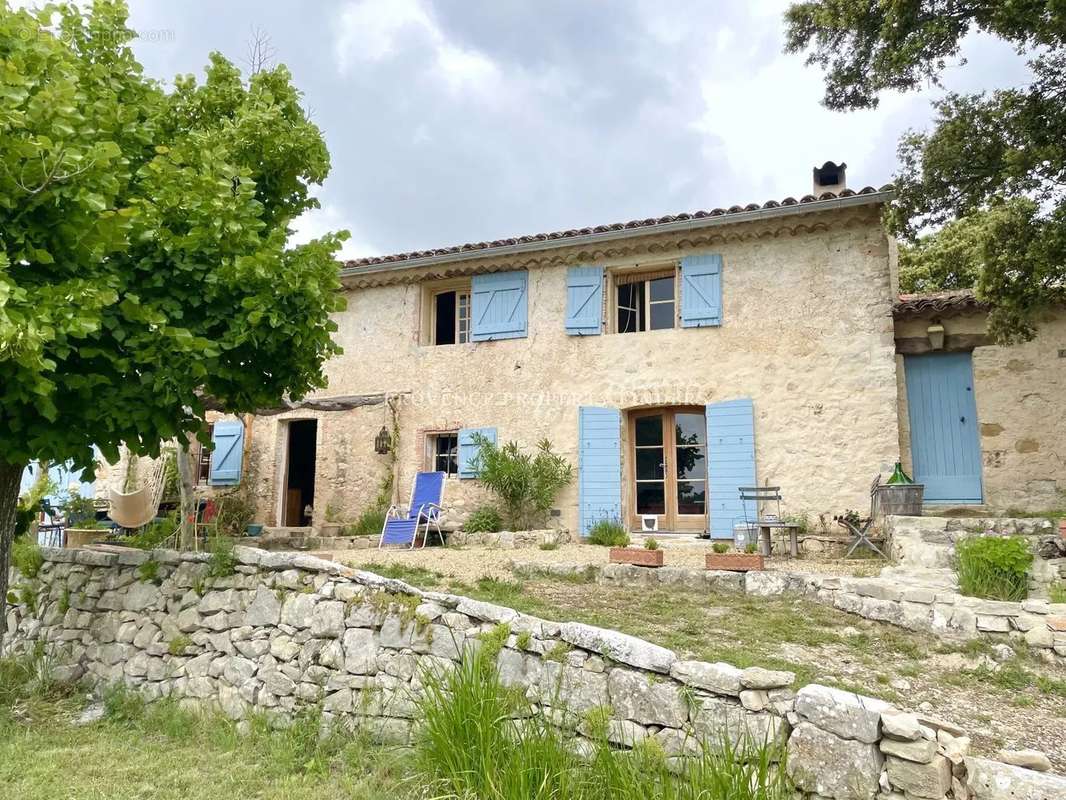 Maison à COTIGNAC