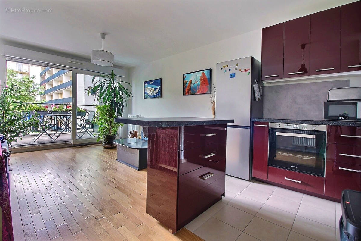 Appartement à COLOMBES