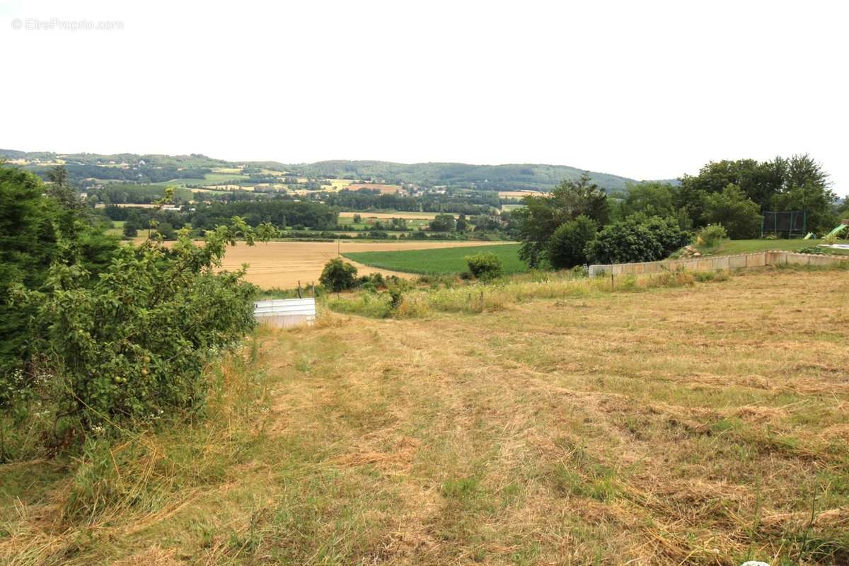 Terrain à SIMANDRES