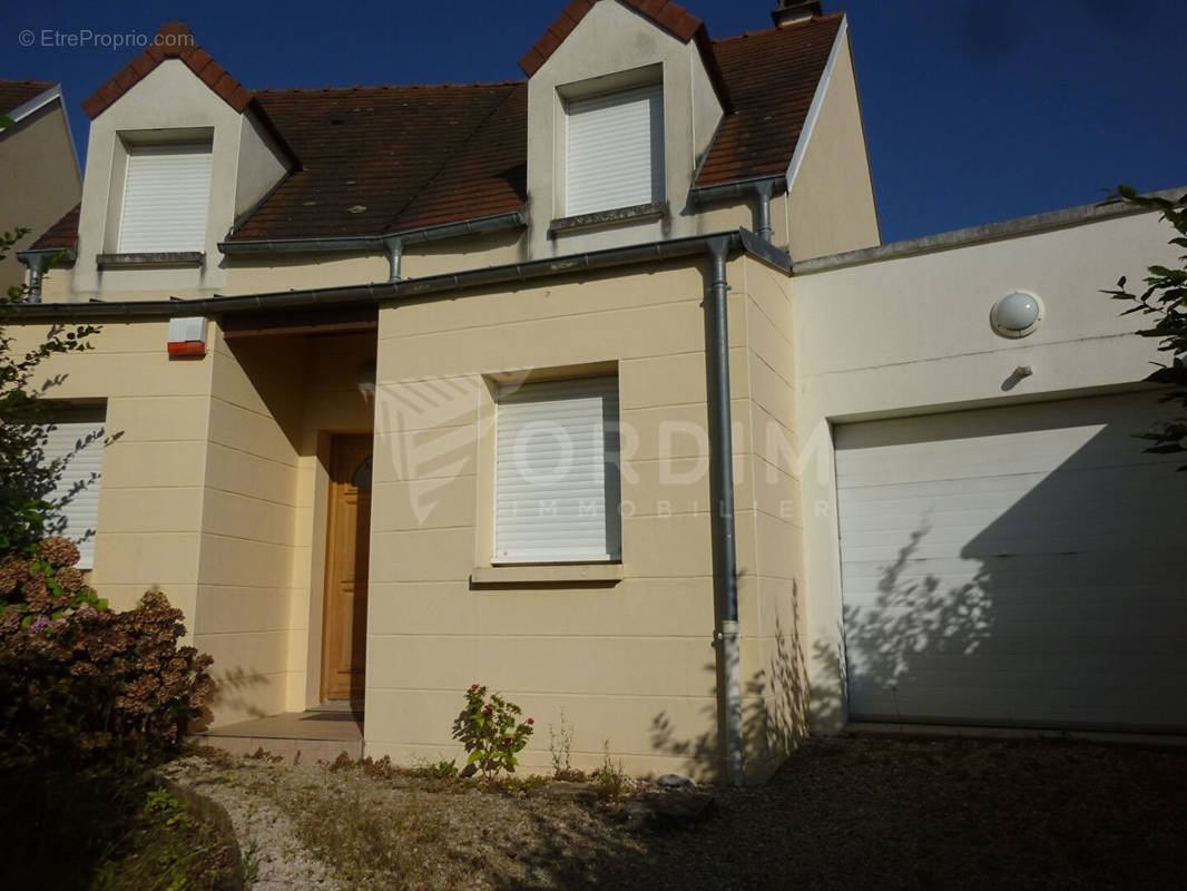 Maison à AUXERRE