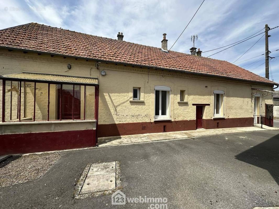 Coup de c½ur assuré pour cette jolie maison de plain pied - Maison à MONCEAU-LE-WAAST