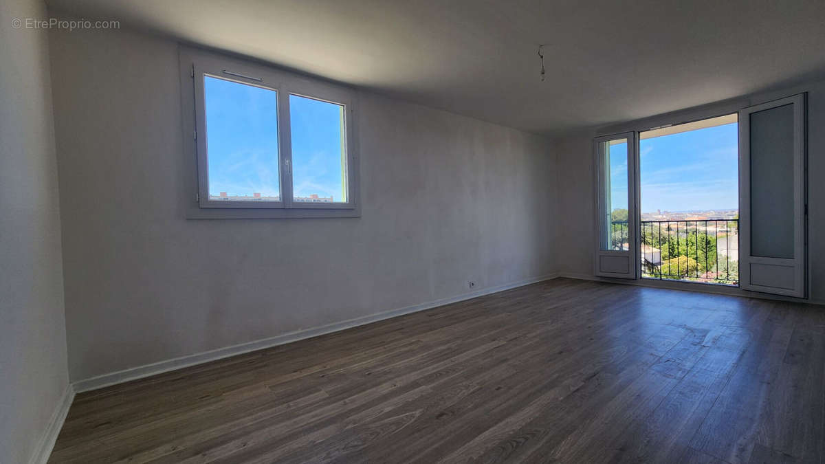 Appartement à MARSEILLE-10E