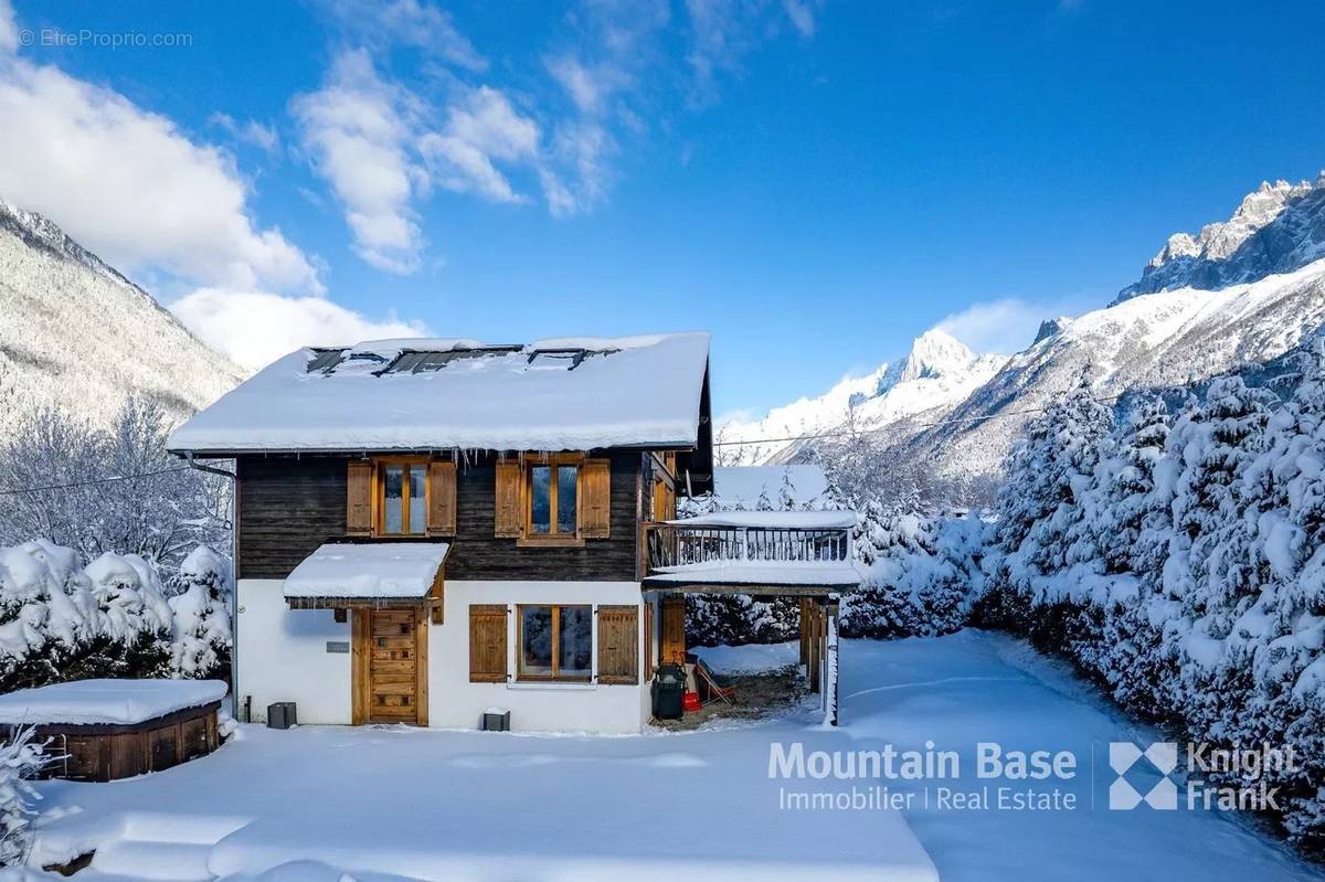 Maison à LES HOUCHES