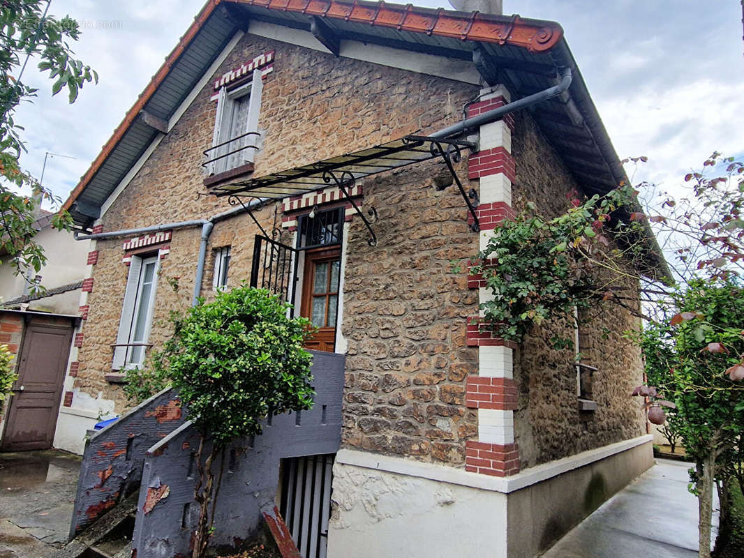 Maison à LIVRY-GARGAN