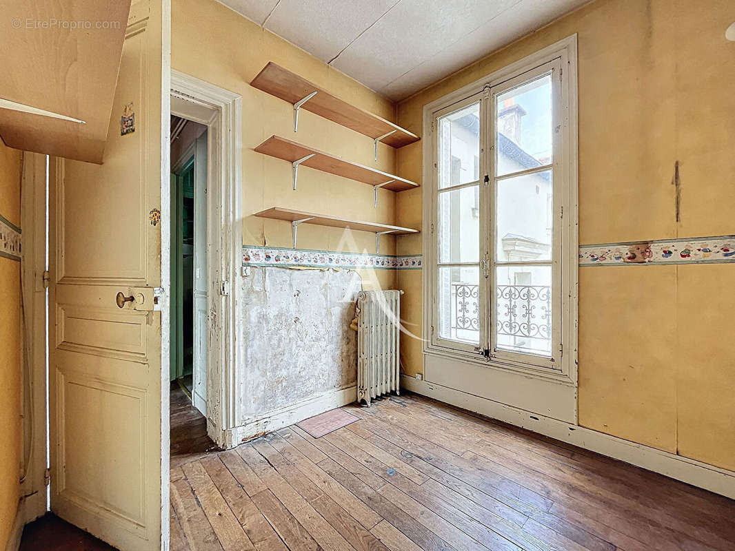 Appartement à PARIS-20E