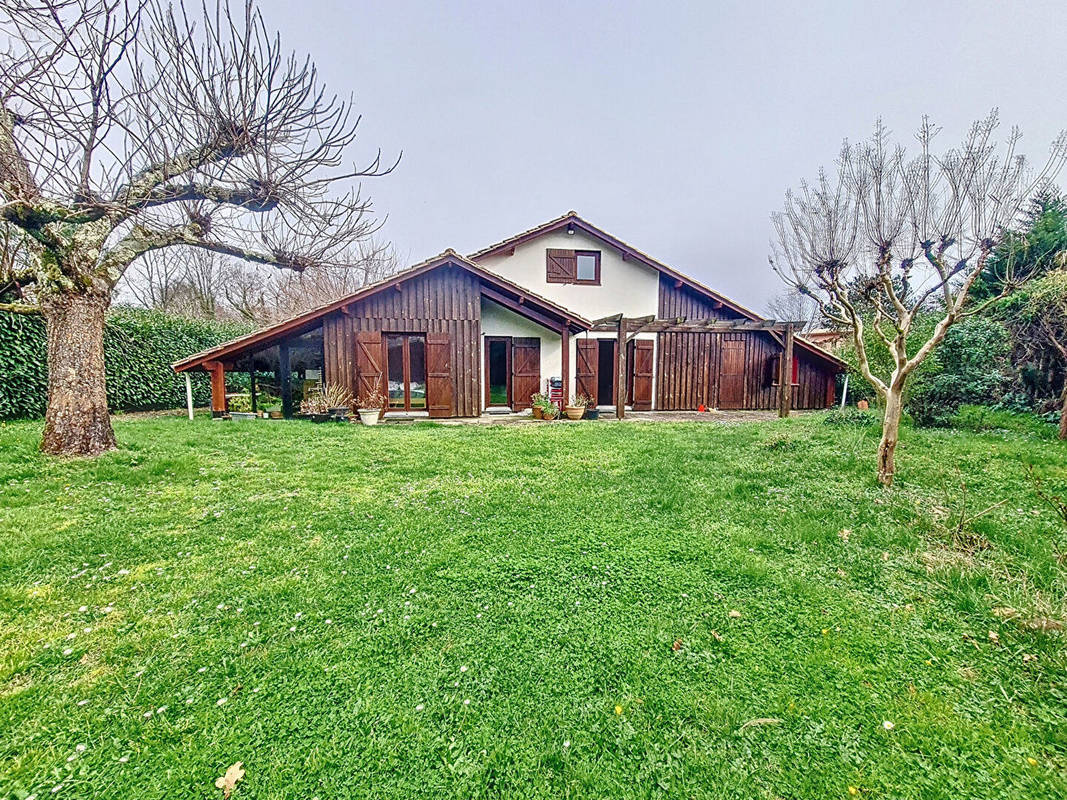 Maison à MERIGNAC