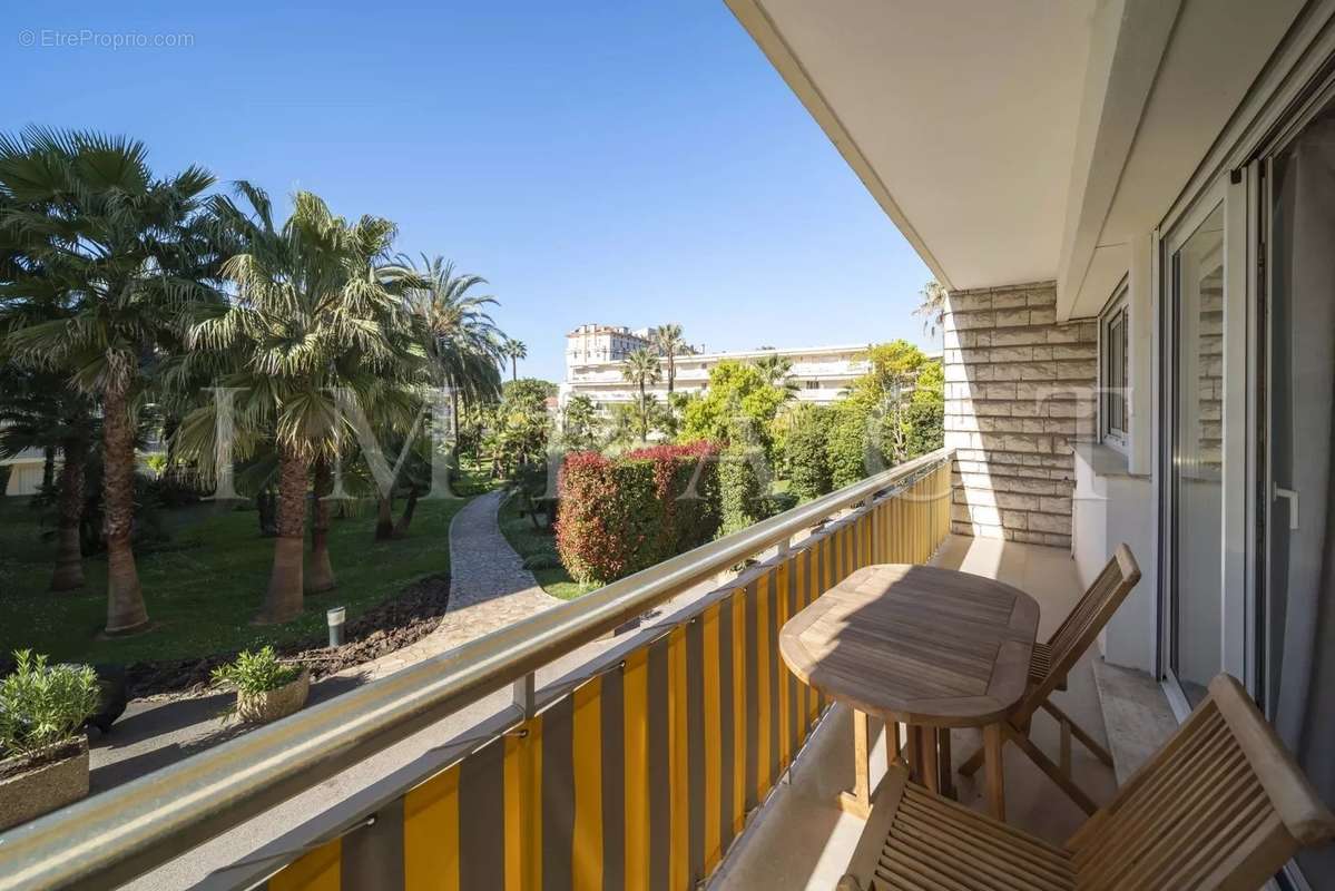 Appartement à CANNES