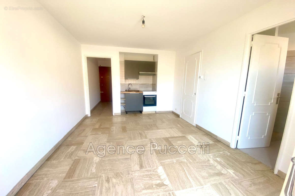 Appartement à VENCE