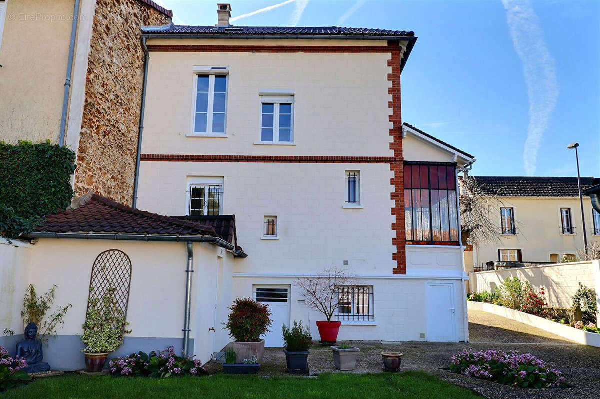 Maison à VITRY-SUR-SEINE