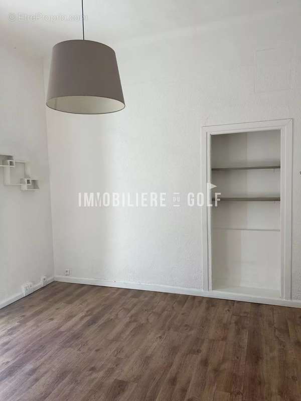 Appartement à MARSEILLE-11E