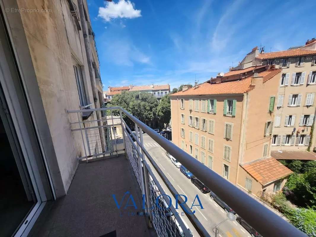 Appartement à MARSEILLE-7E