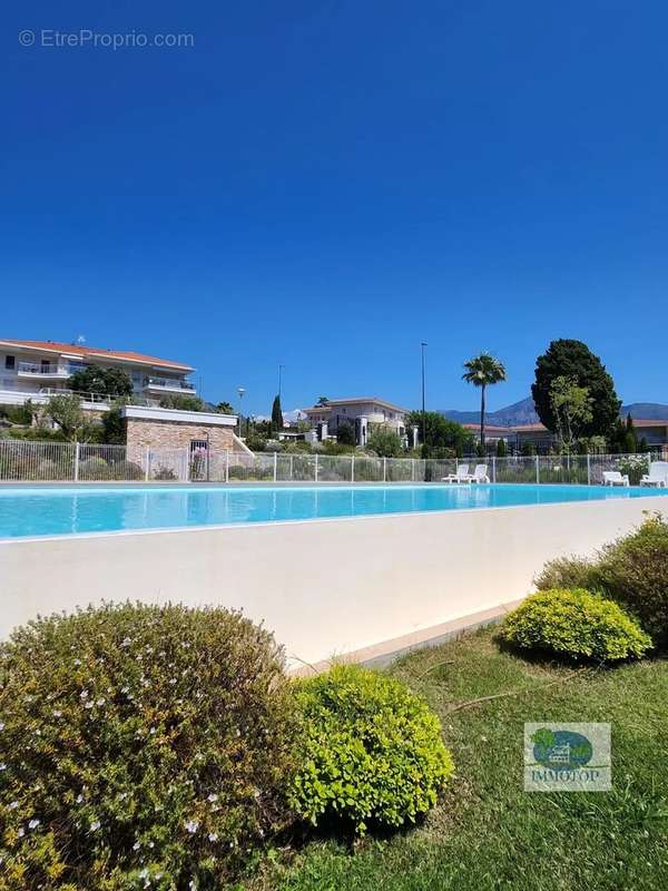 Appartement à ROQUEBRUNE-CAP-MARTIN