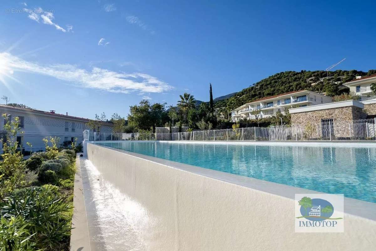 Appartement à ROQUEBRUNE-CAP-MARTIN