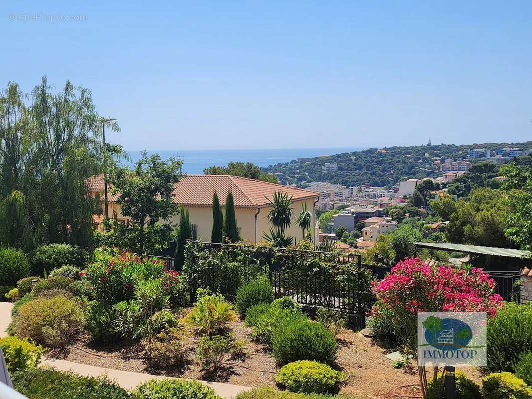 Appartement à ROQUEBRUNE-CAP-MARTIN