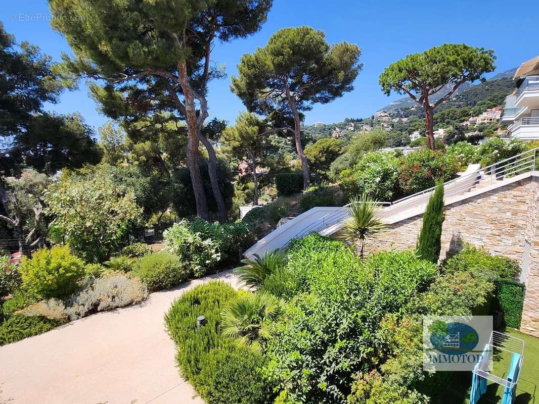 Appartement à ROQUEBRUNE-CAP-MARTIN