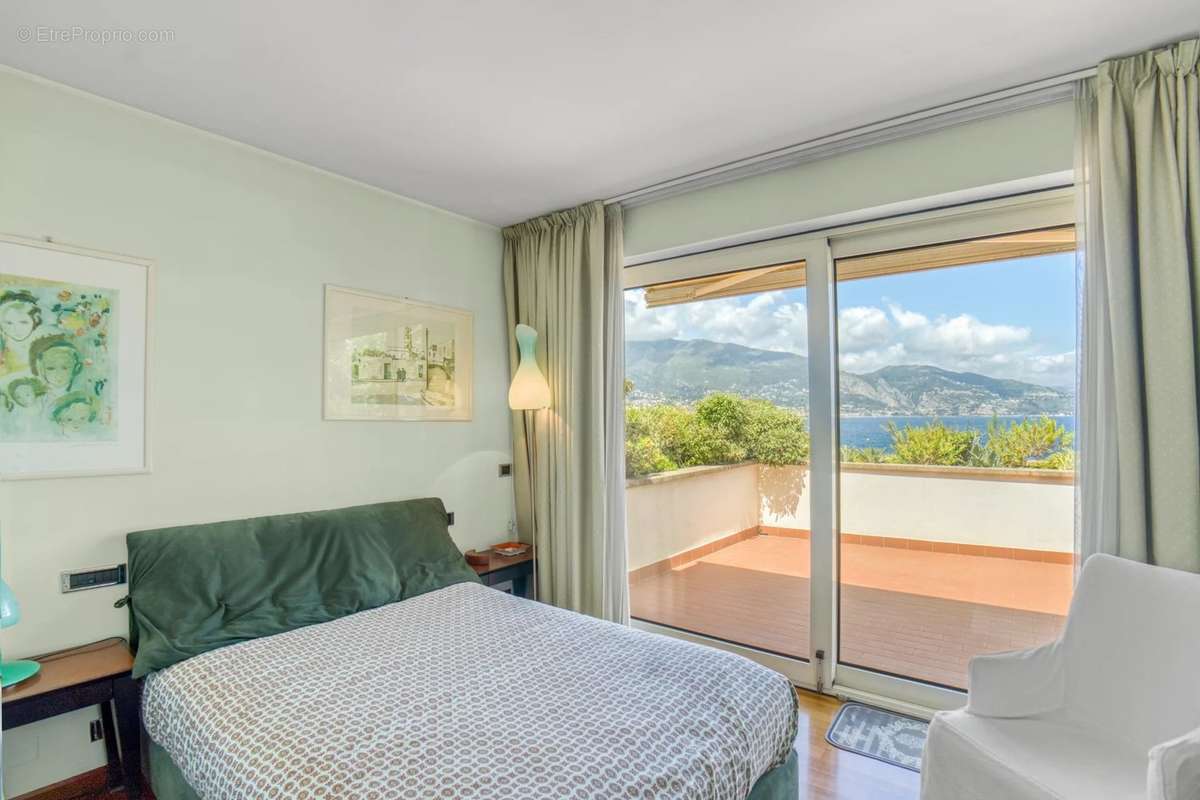 Maison à ROQUEBRUNE-CAP-MARTIN