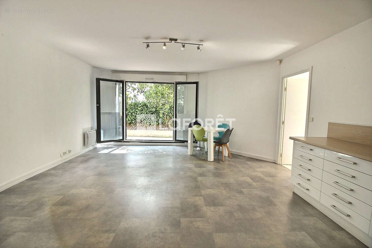 Appartement à BOIS-COLOMBES