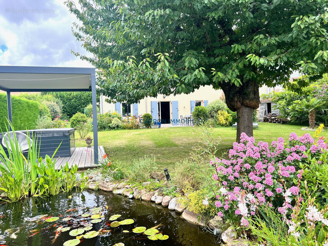 Maison à SANTEUIL