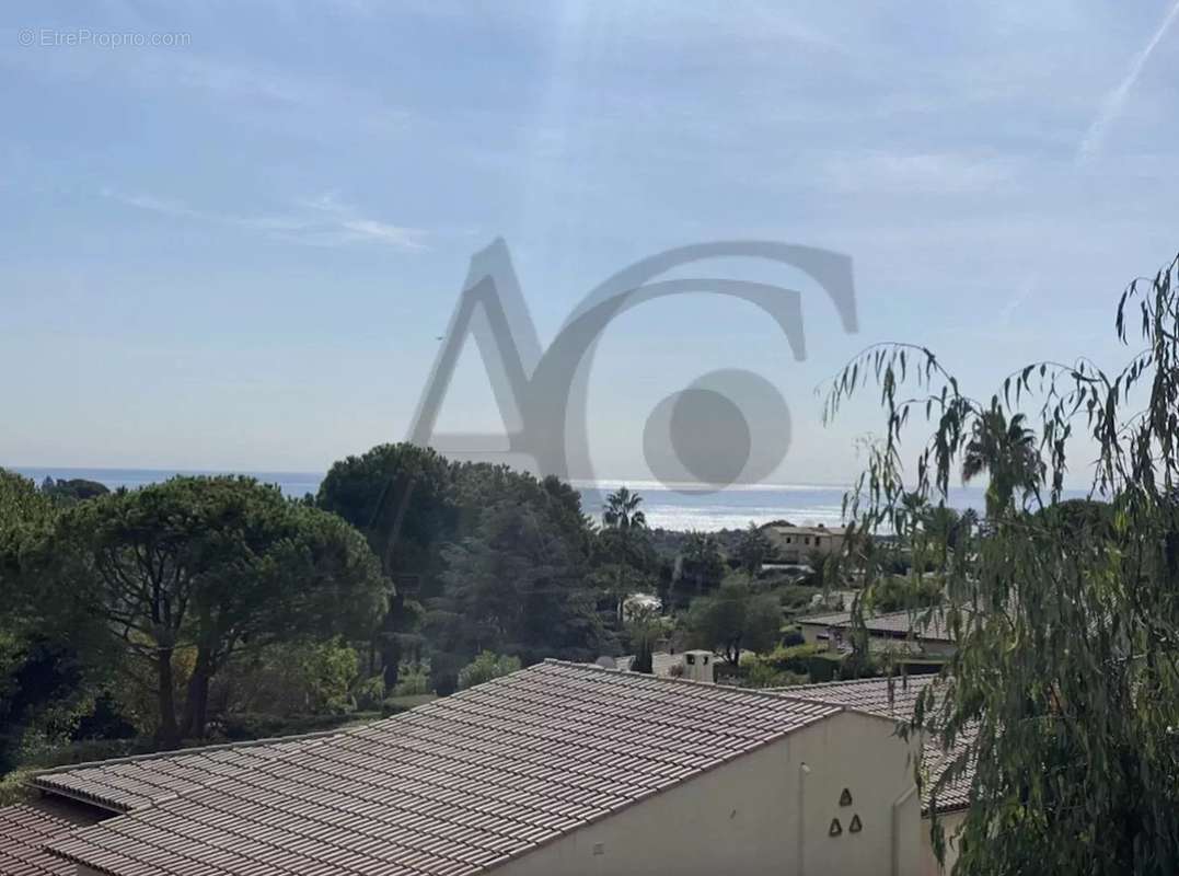 Appartement à VILLENEUVE-LOUBET