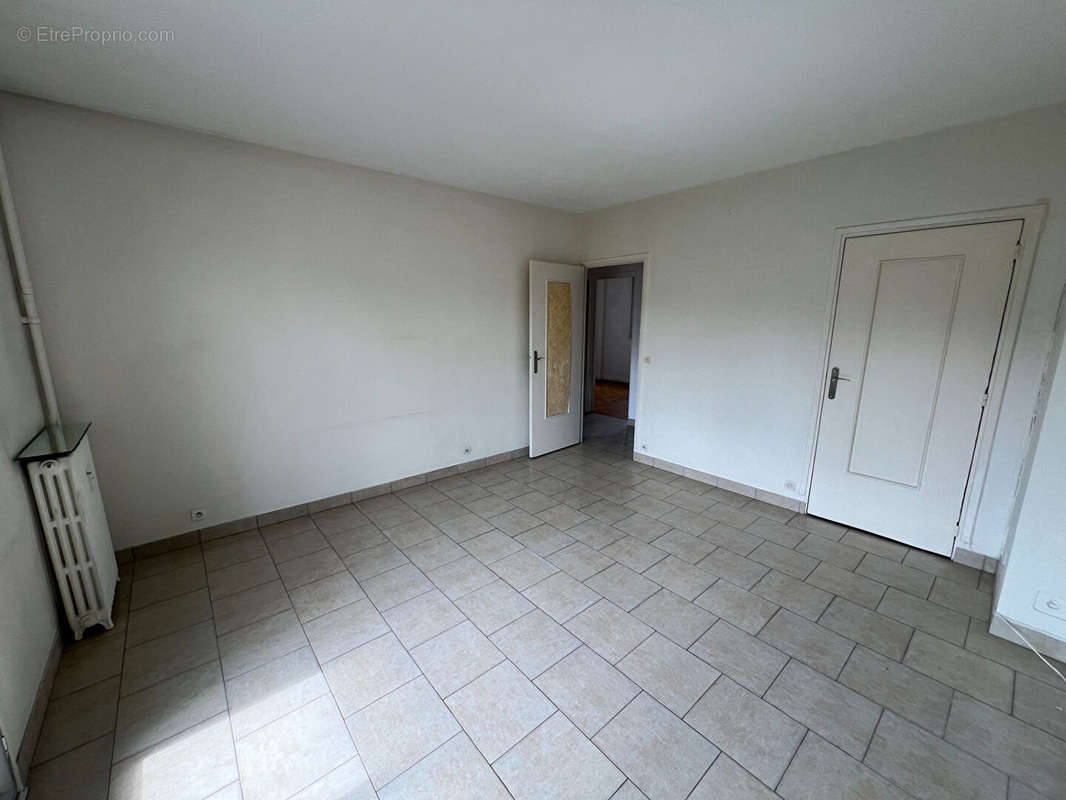 Appartement à LE RAINCY