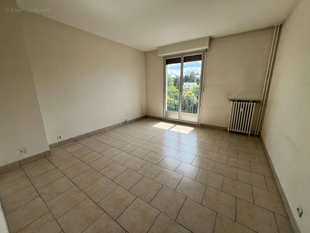 Appartement à LE RAINCY