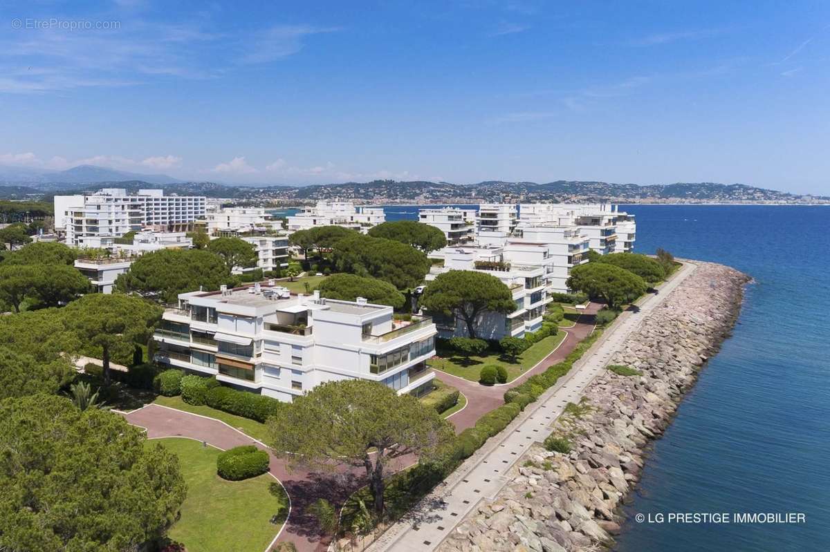 Appartement à MANDELIEU-LA-NAPOULE