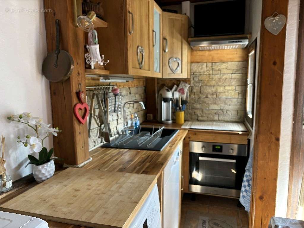 Appartement à MORILLON