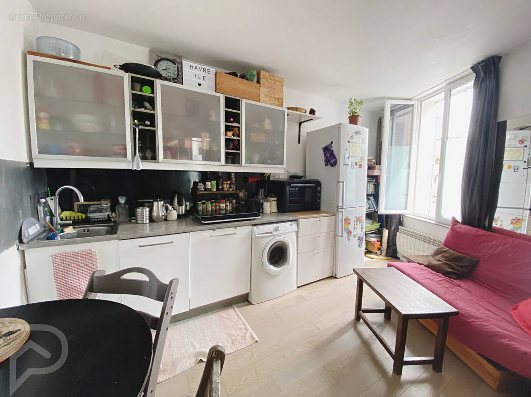 Appartement à LES LILAS