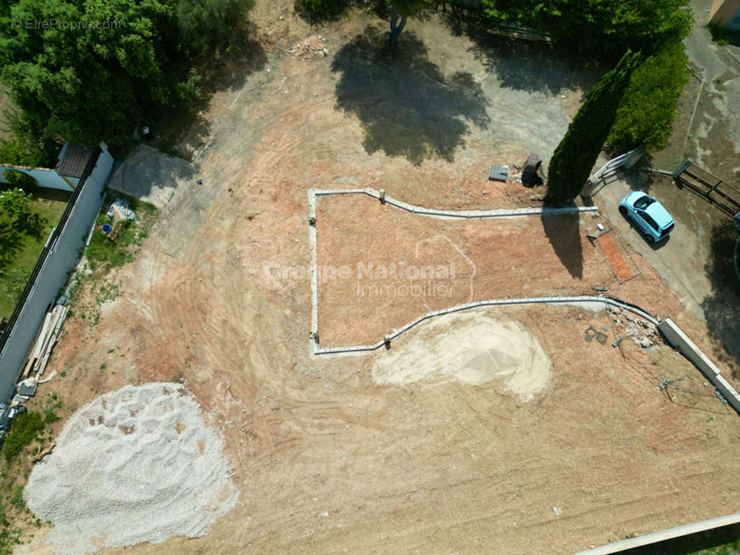 Terrain à LES PENNES-MIRABEAU