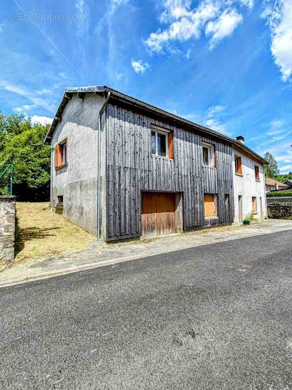 Maison à SAINT-PARDOUX-MORTEROLLES