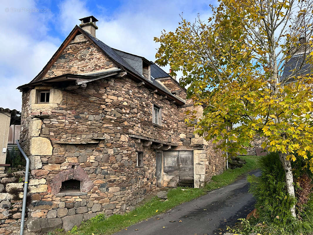 Autre à CASTELNAU-DE-MANDAILLES