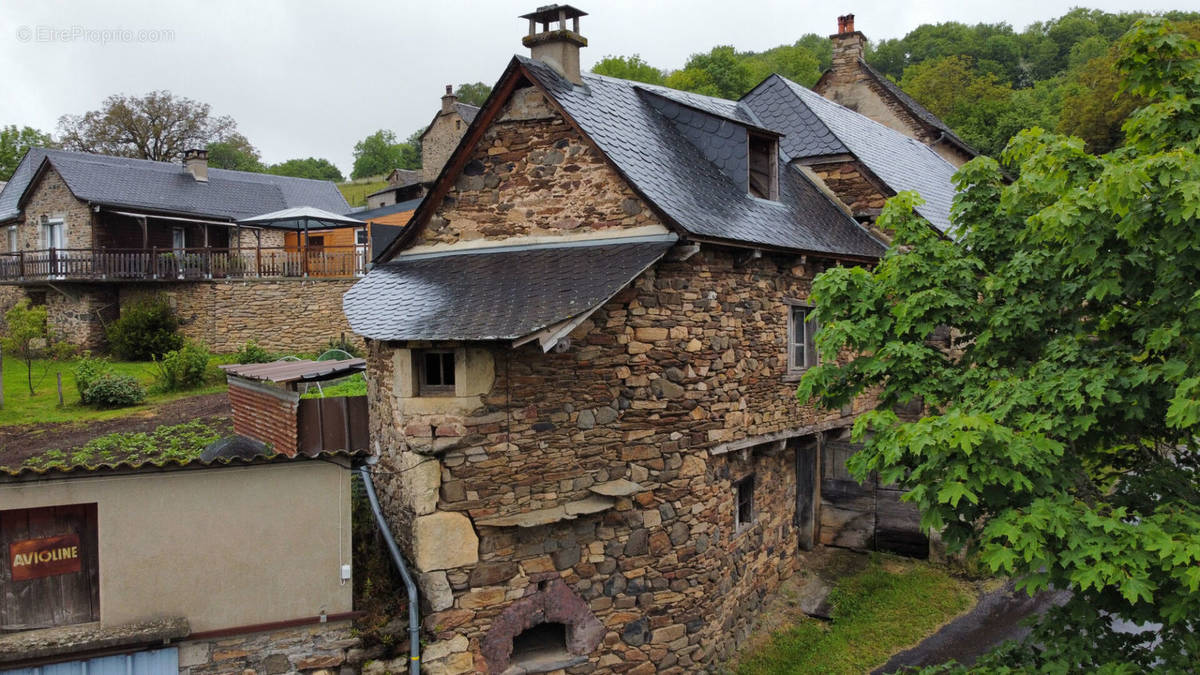 Autre à CASTELNAU-DE-MANDAILLES