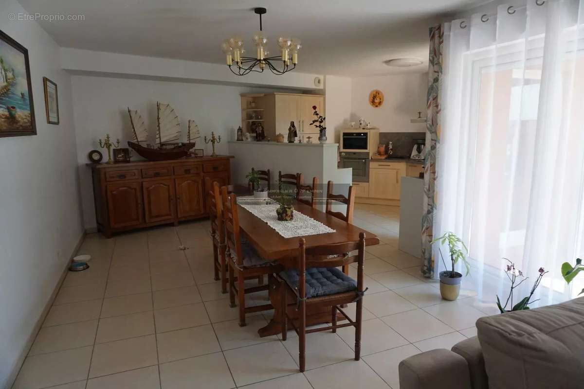 Appartement à FREJUS