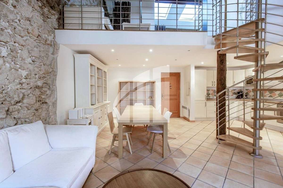 Appartement à VILLEFRANCHE-SUR-MER